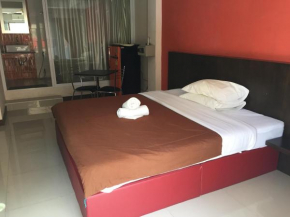 Отель Shanghai Guesthouse  Паттайя